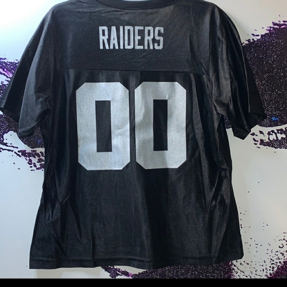 NWT RAIDERS NFL APPAREL
